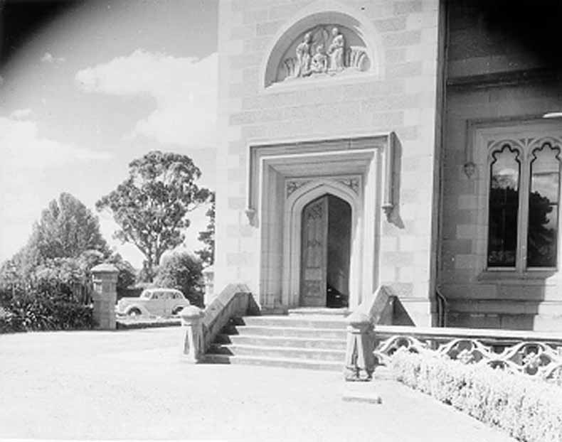 1959 Government House - View of door and carving above TAHO